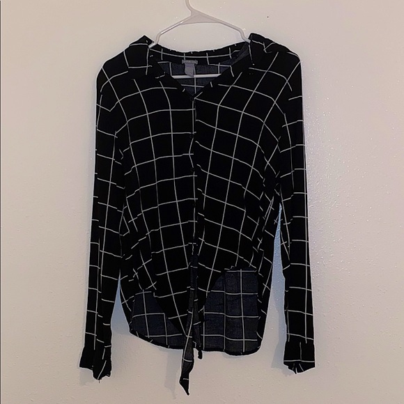 button down top - Picture 2 of 2